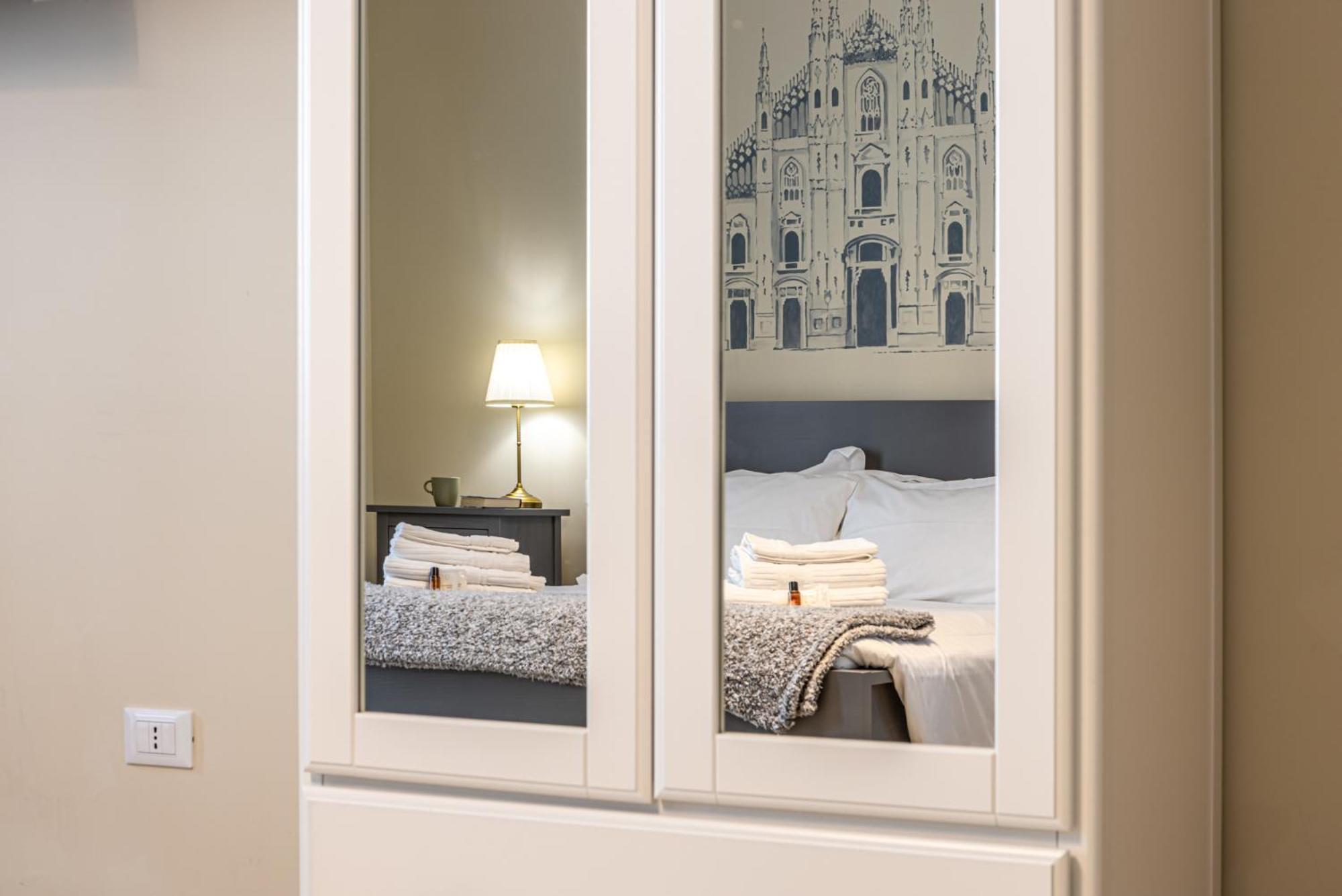 Appartamento Boccaccio'S Flats Milano Esterno foto